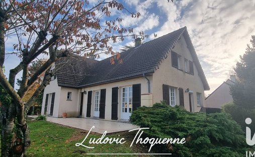 20 Minutes From The Sea : 19th C. Neogothic Style Chateau In Normandy