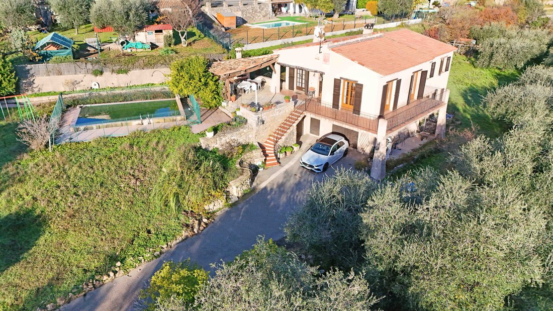 House in Gattières, Provence-Alpes-Côte d'Azur, France 1 - 16786932