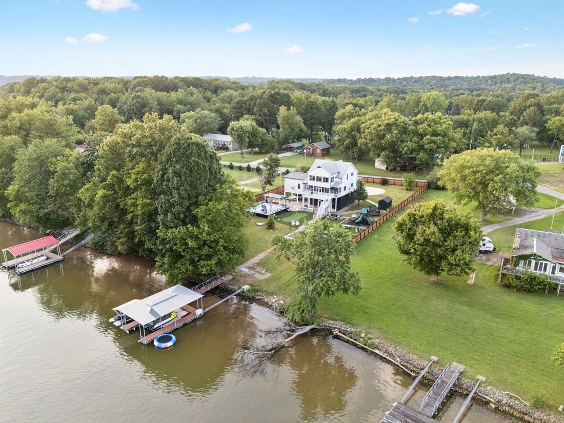 House in Chapmansboro, Tennessee, United States 2 - 16792427