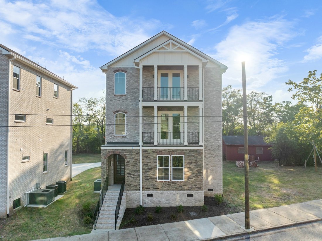 Co Op in Nashville, Tennessee, United States 2 - 16789649