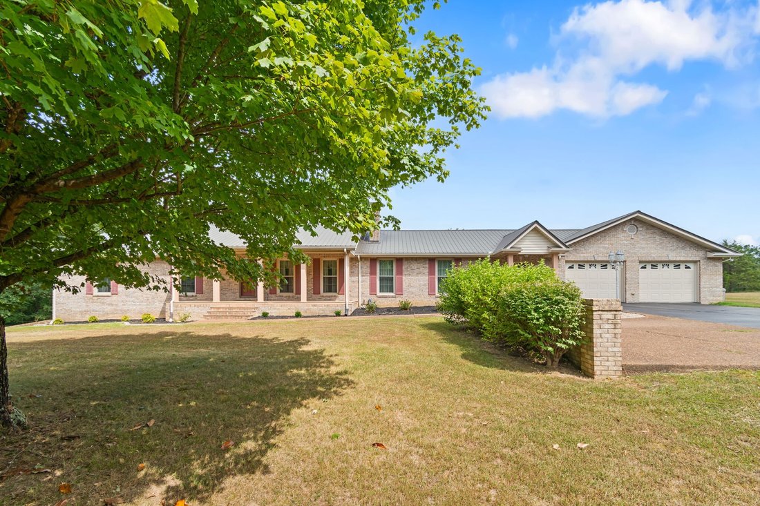 House in Centerville, Tennessee, United States 5 - 16791195