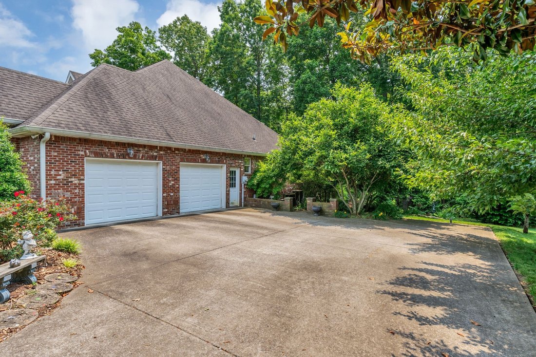 House in Greenbrier, Tennessee, United States 4 - 16789251