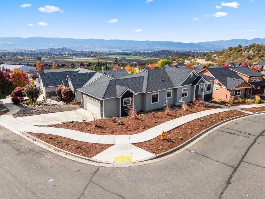 House in Medford, Oregon, United States 3 - 16787455