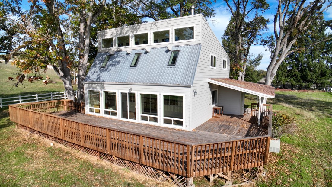 House in White City, Oregon, United States 5 - 16787225