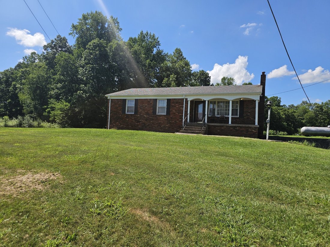 House in Palmer, Tennessee, United States 2 - 16790998
