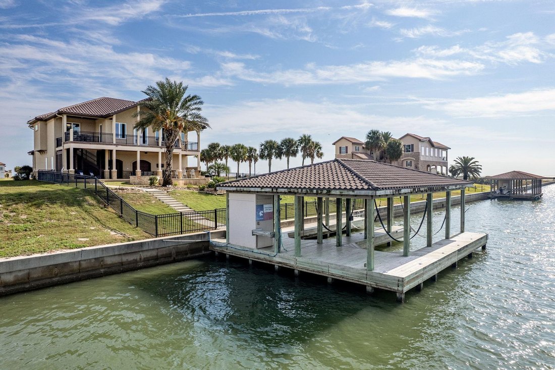 House in Port O'Connor, Texas, United States 1 - 16792324