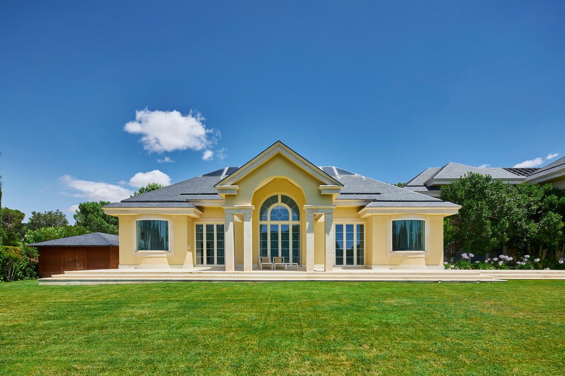 Villa in Pozuelo de Alarcon, Comunidad de Madrid, Spain 3 - 16795876