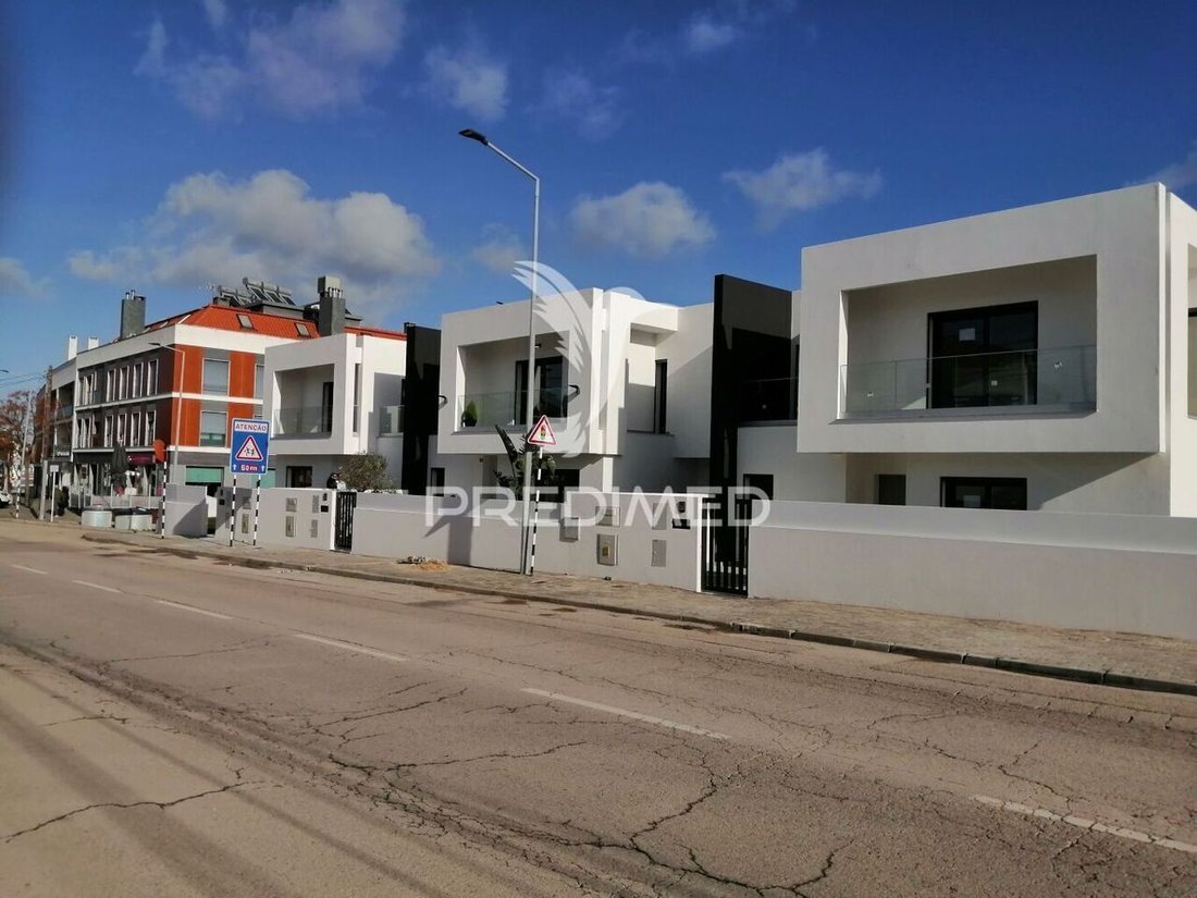 House in Corroios, Setubal, Portugal 2 - 16796302