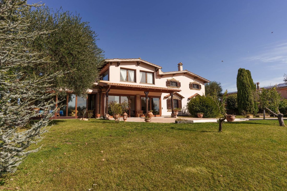 House in Valcanneto-Ceri-San Martino, Cerveteri, Lazio 2 - 16796019