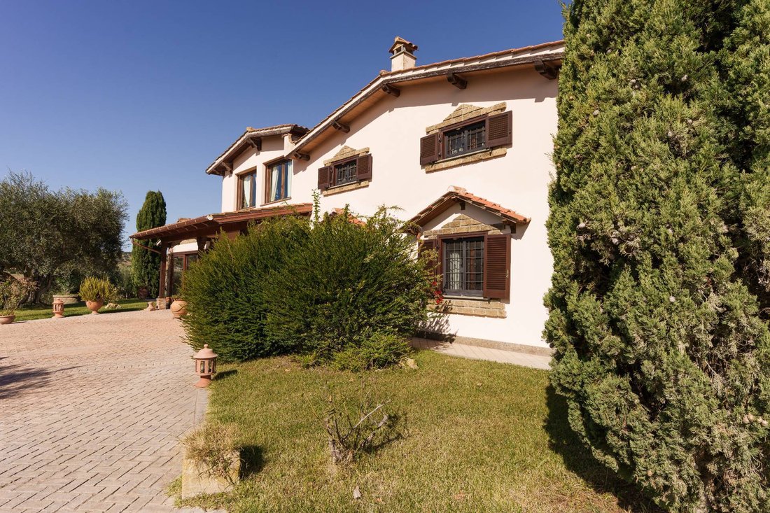 House in Valcanneto-Ceri-San Martino, Cerveteri, Lazio 4 - 16796019