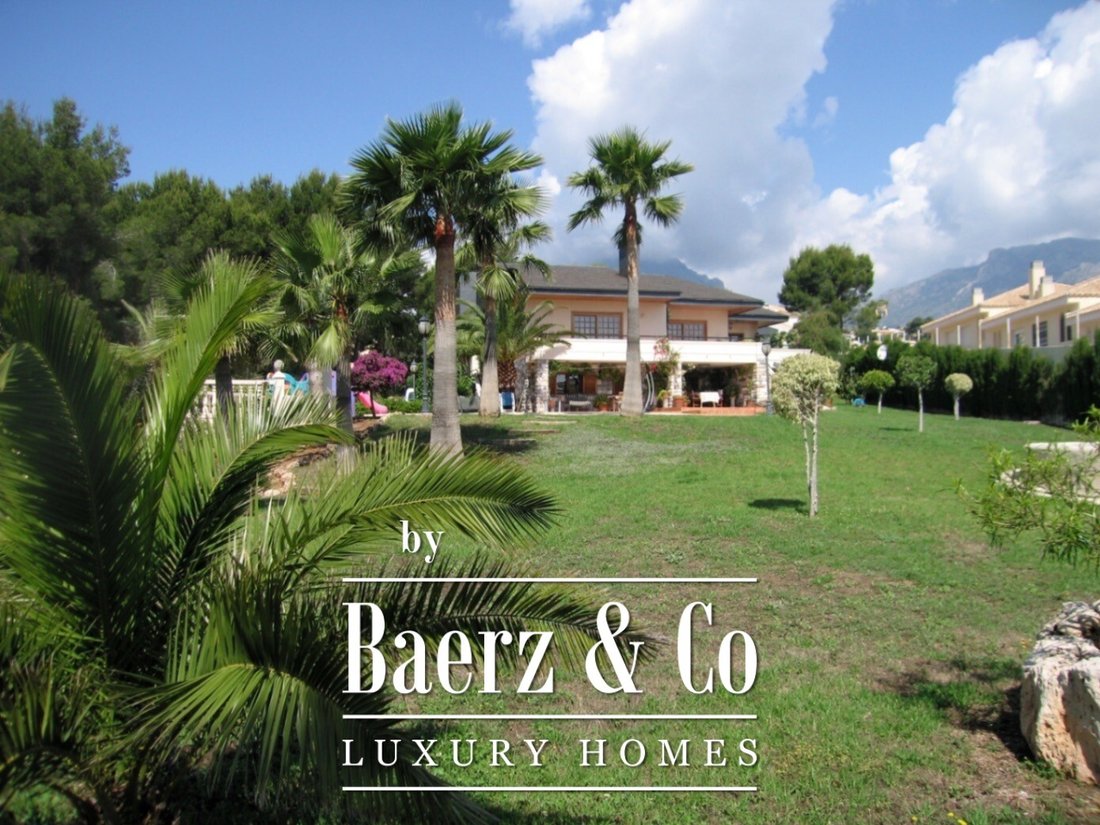 Villa in la Nucia, Valencian Community, Spain 1 - 16795947