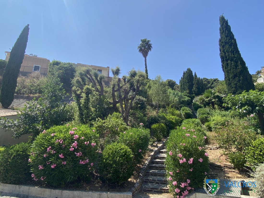 Villa in La Londe-les-Maures, Provence-Alpes-Côte d'Azur, France 3 - 16795813