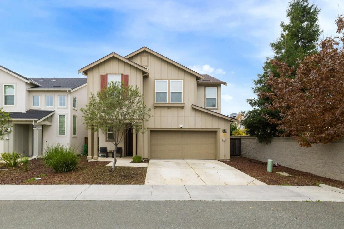 House in Elk Grove, California, United States 5 - 16796186