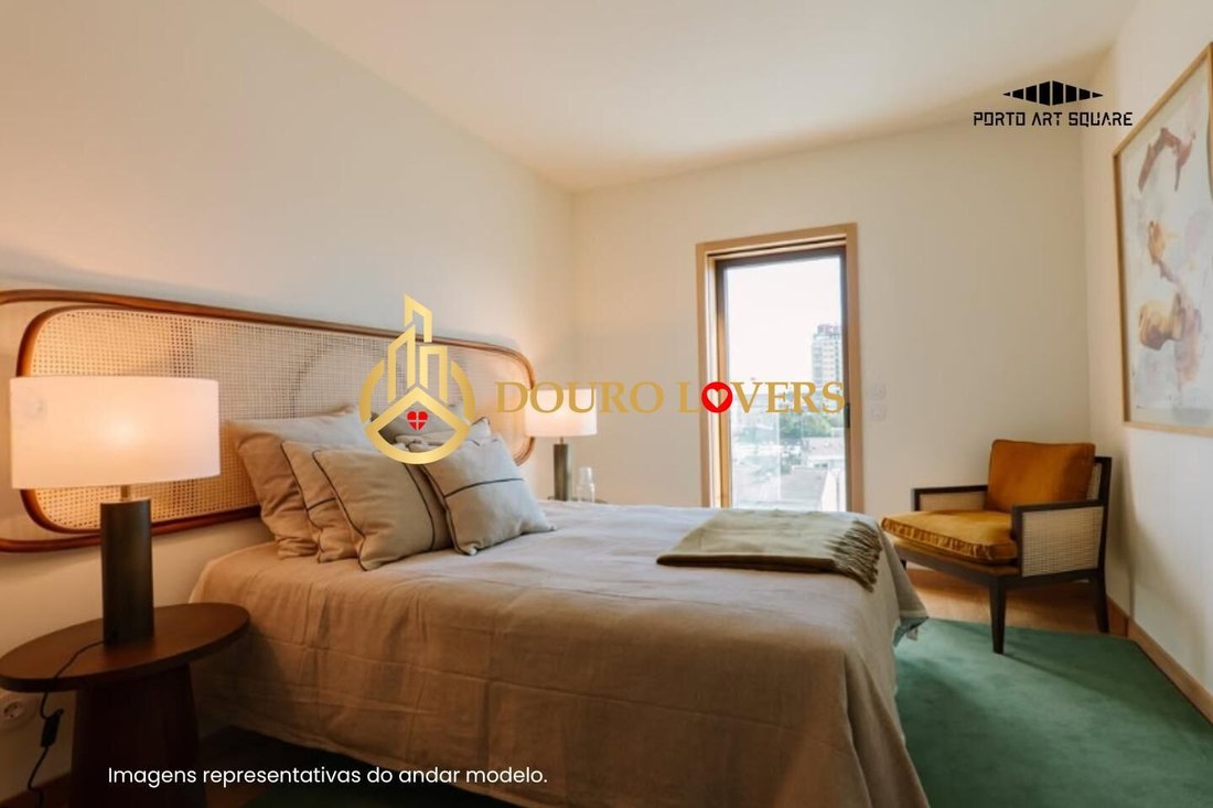 Apartment in Cedofeita, Santo Ildefonso, Se, Miragaia, Sao Nicolau e Vitoria, Porto District, Portugal 2 - 16796284