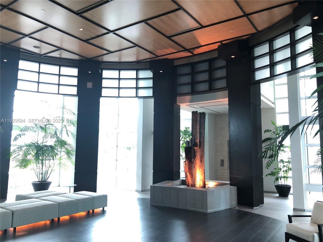 Condo in Miami, Florida, United States 1 - 16796293