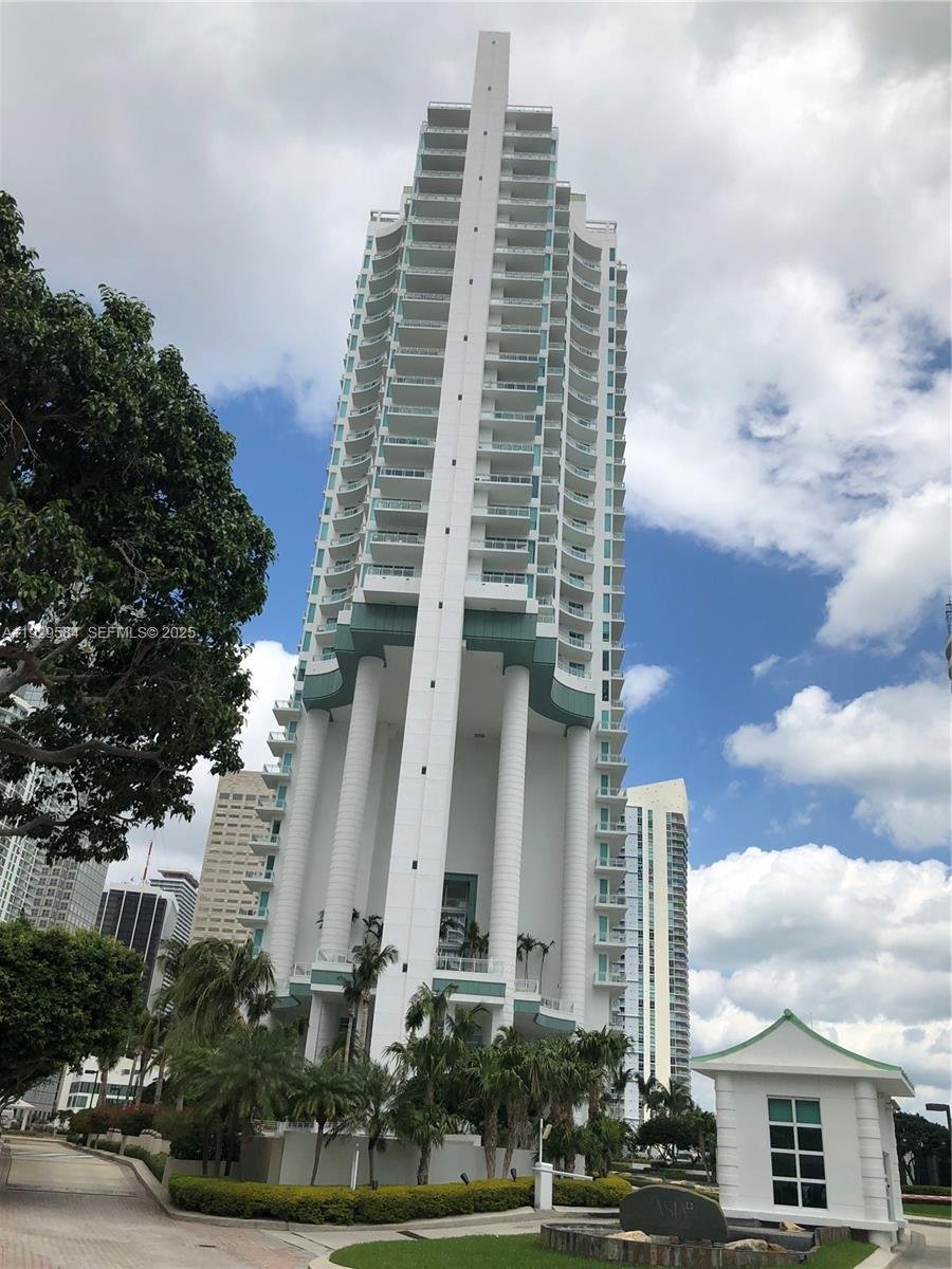 Condo in Miami, Florida, United States 3 - 16796293