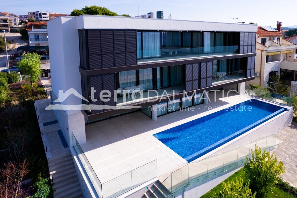 Villa in Brodarica, Sibenik-Knin County, Croatia 2 - 16796665