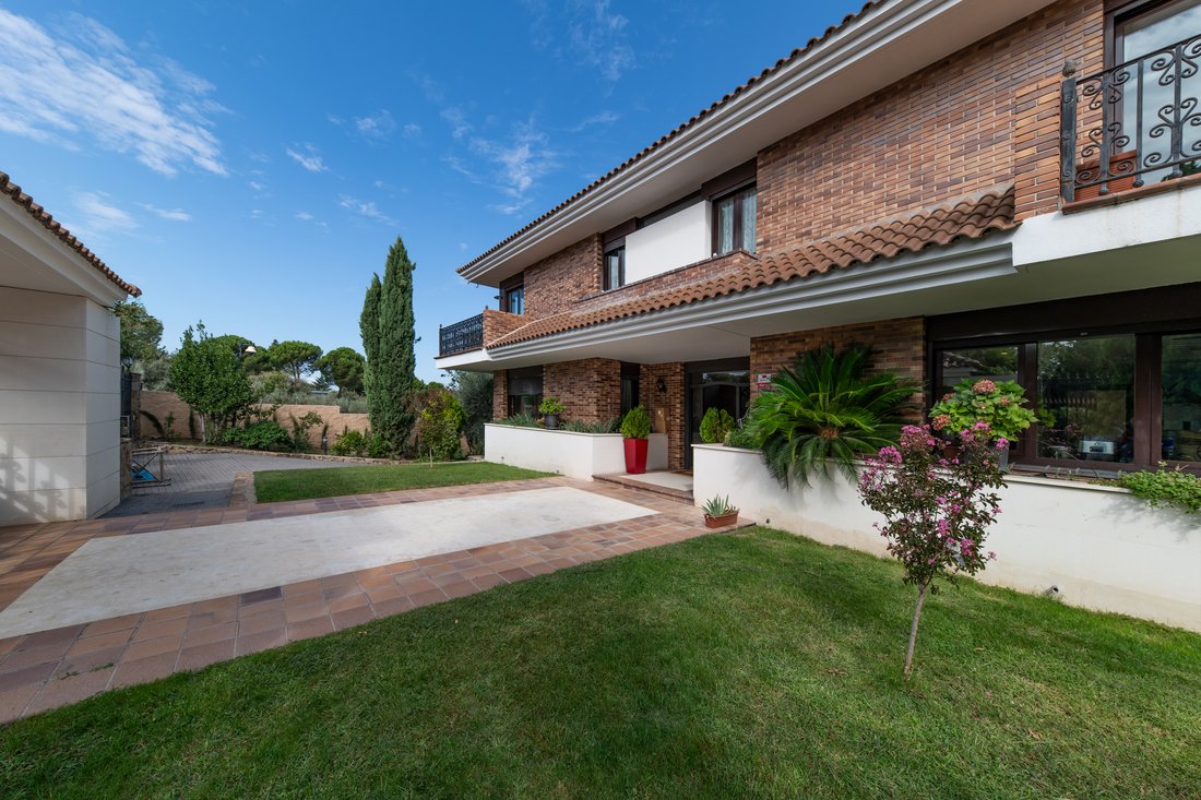 House in Pozuelo de Alarcon, Comunidad de Madrid, Spain 1 - 16796595