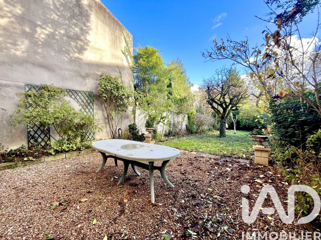 House in Epinettes, Issy-les-Moulineaux, France 2 - 16797923