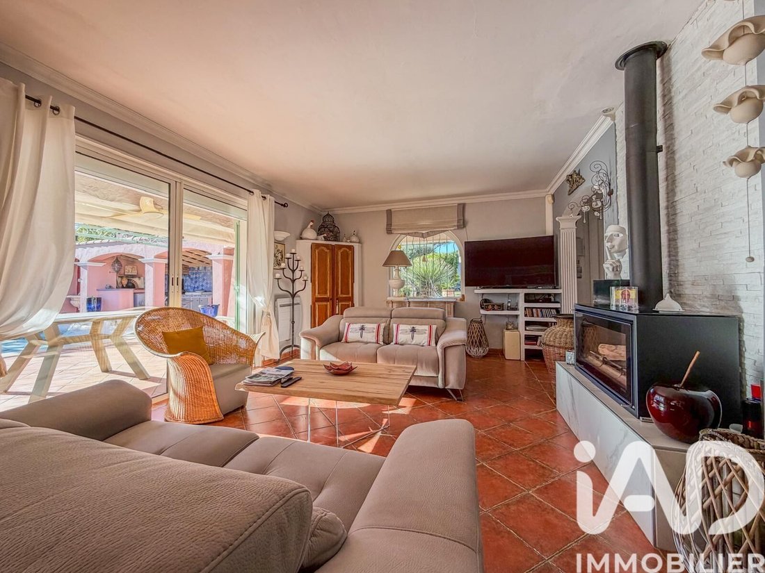 House in Les Issambres, Roquebrune-sur-Argens, France 3 - 16798063