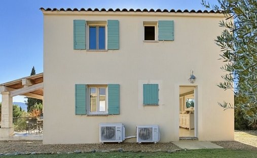 Beautiful Stone Property With Views And Pool