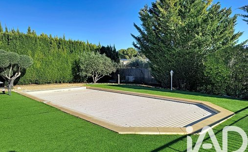 Beautiful Stone Property With Views And Pool