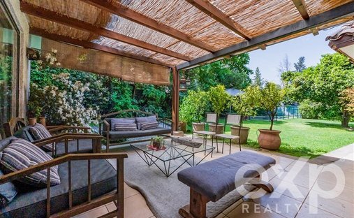 House in Lo Barnechea, Santiago Metropolitan Region, Chile 1