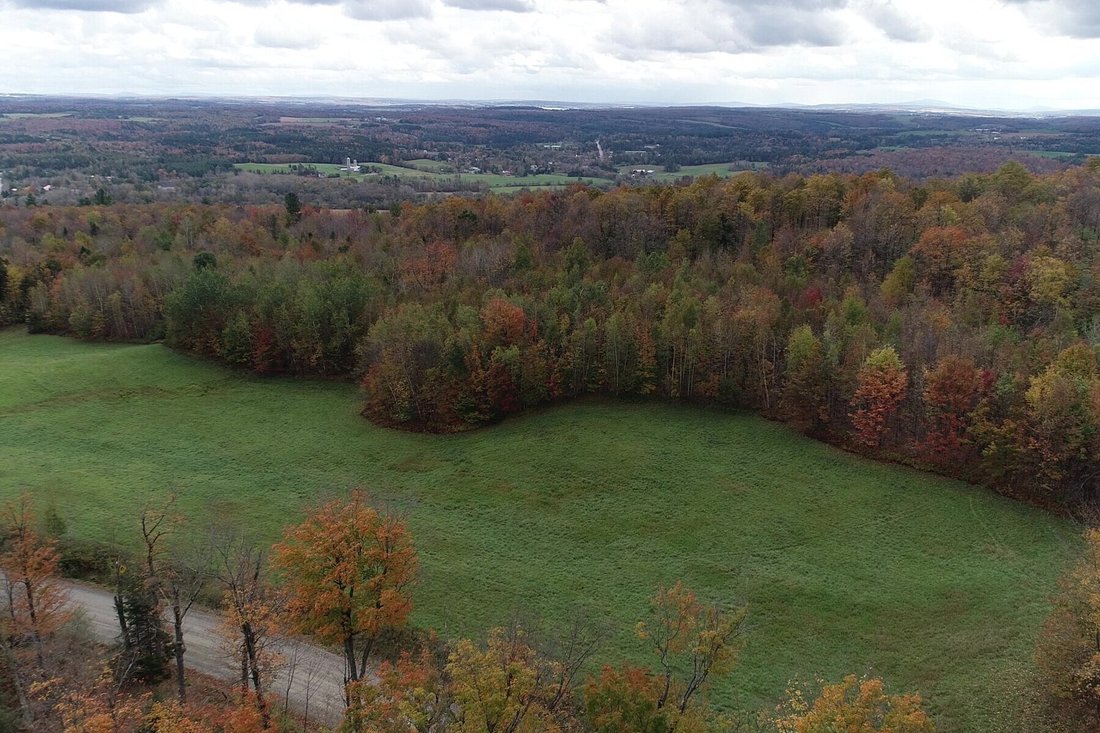 Land in Sherbrooke, Quebec, Canada 1 - 16796537
