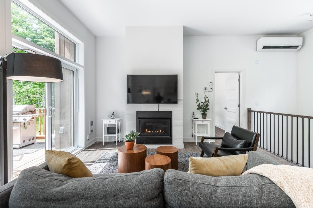 House in La Conception, Quebec, Canada 5 - 16797046