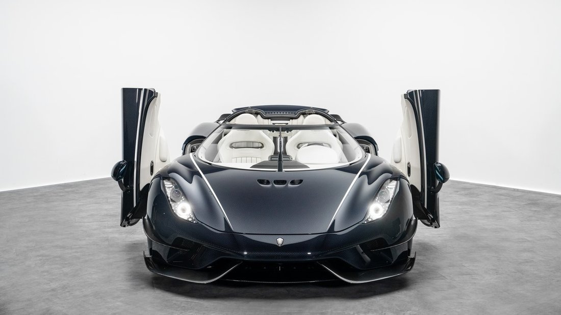 Roadster in Dubai, Dubai, United Arab Emirates 4 - 12494896