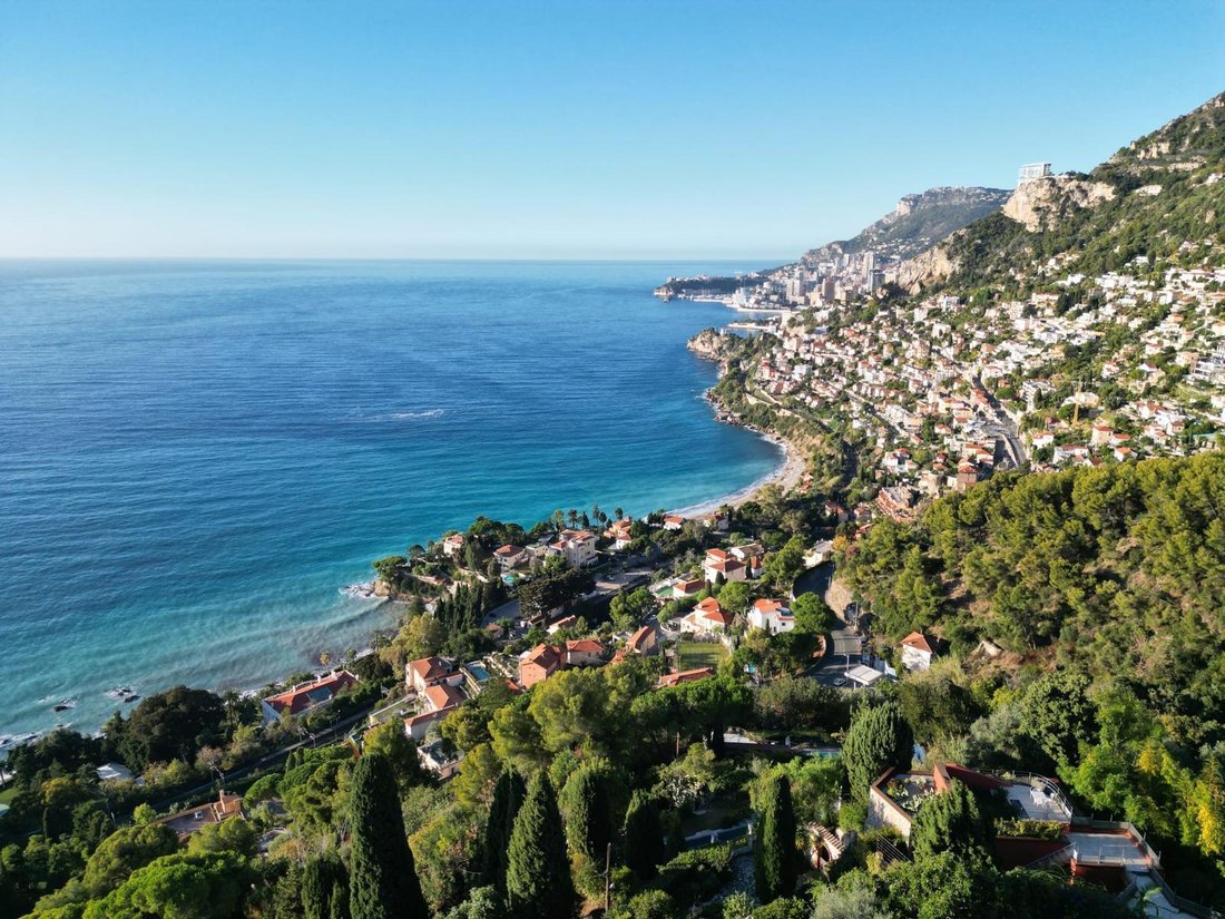 Villa in Cap Martin, Roquebrune-Cap-Martin, France 1 - 16803360