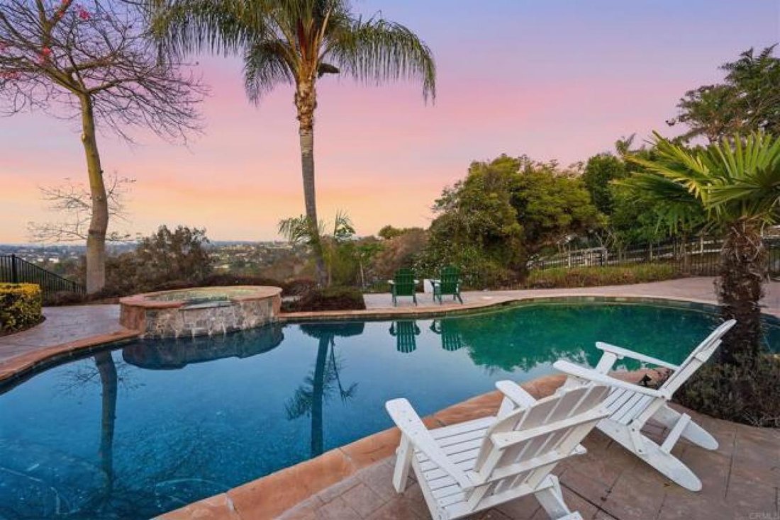 2449 Trails End In Fallbrook, California, United States For Sale (16803886)