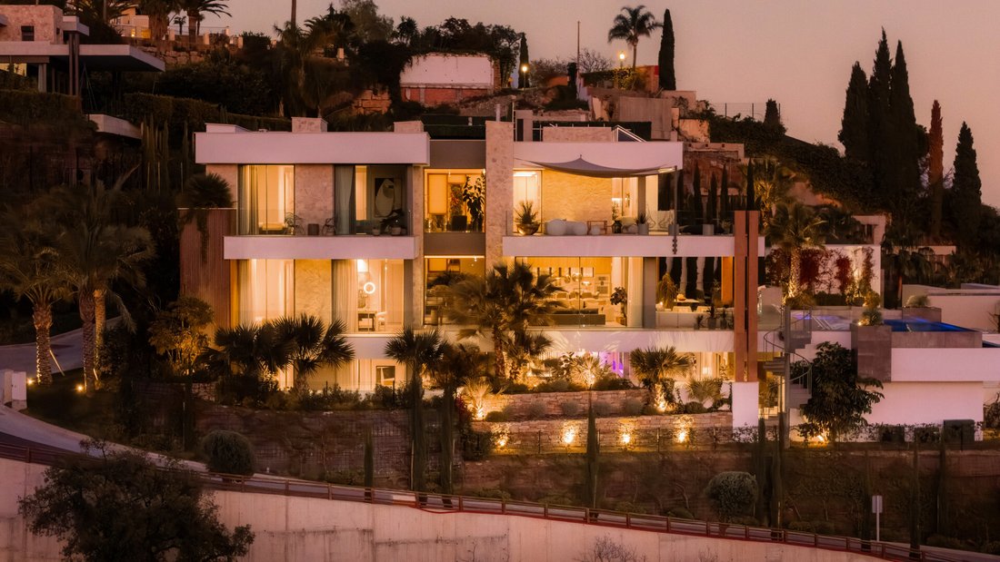 Villa in Benahavis, Andalusia, Spain 2 - 16806073