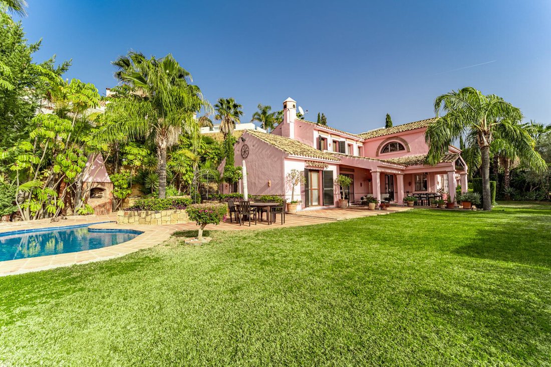 Villa in Benahavis, Andalusia, Spain 3 - 16805353