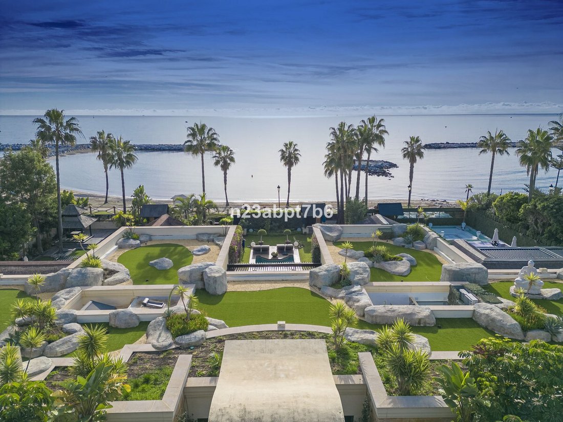 Villa in Nueva Andalucia, Marbella, Spain 1 - 16806072
