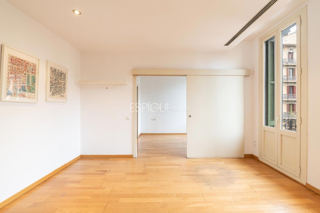 Apartment in Eixample, Barcelona, Spain 4 - 16798288