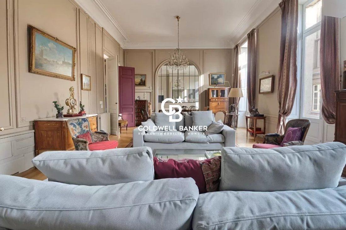 Apartment in Hôtel de Ville-Quinconce-Saint Seurin-Fondaudège, Bordeaux, France 1 - 16803749