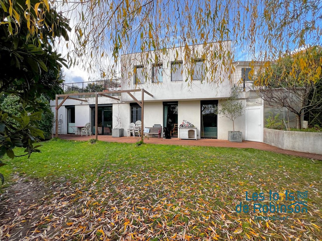 Casa en Wallon, Le Plessis-Robinson, Francia 1 - 16802843