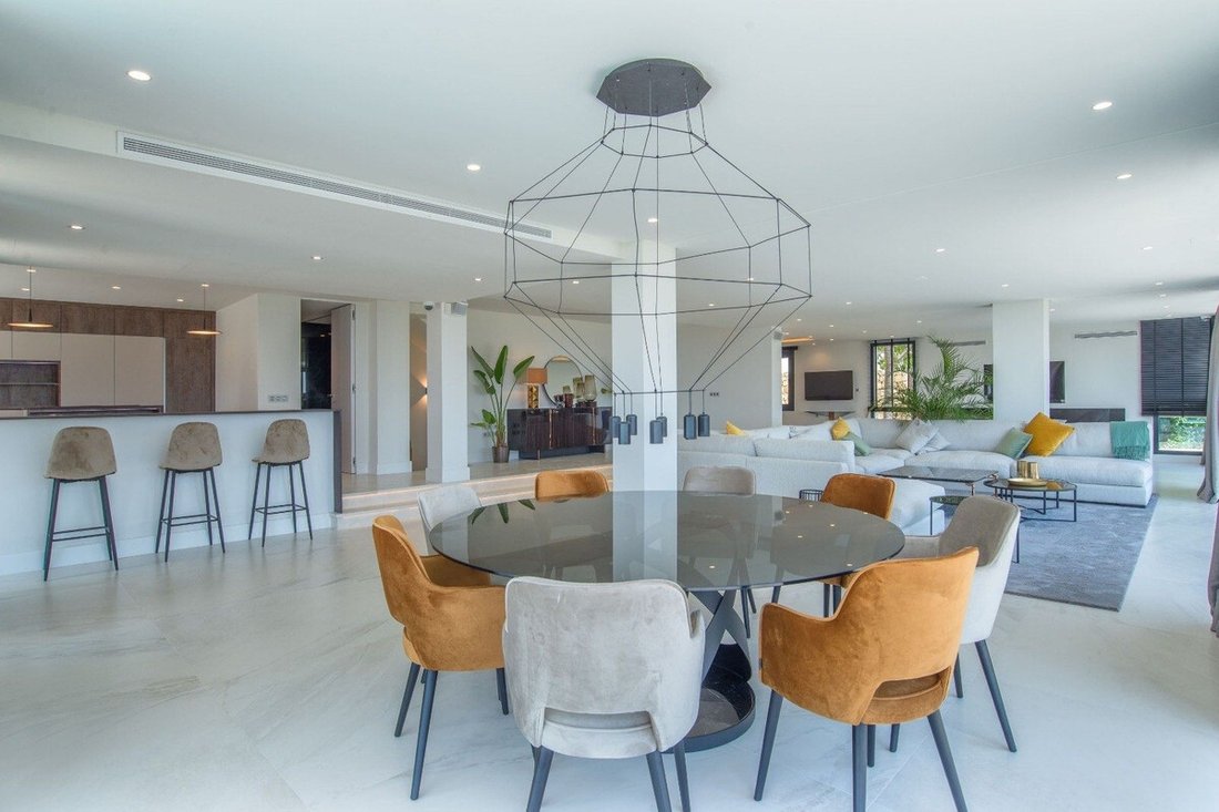 Villa in Marbella, Andalusien, Spanien 3 - 16805014