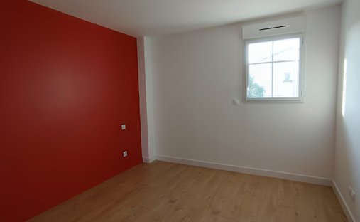 Castle for Sale in Villenave-d'Ornon, Nouvelle-Aquitaine, France