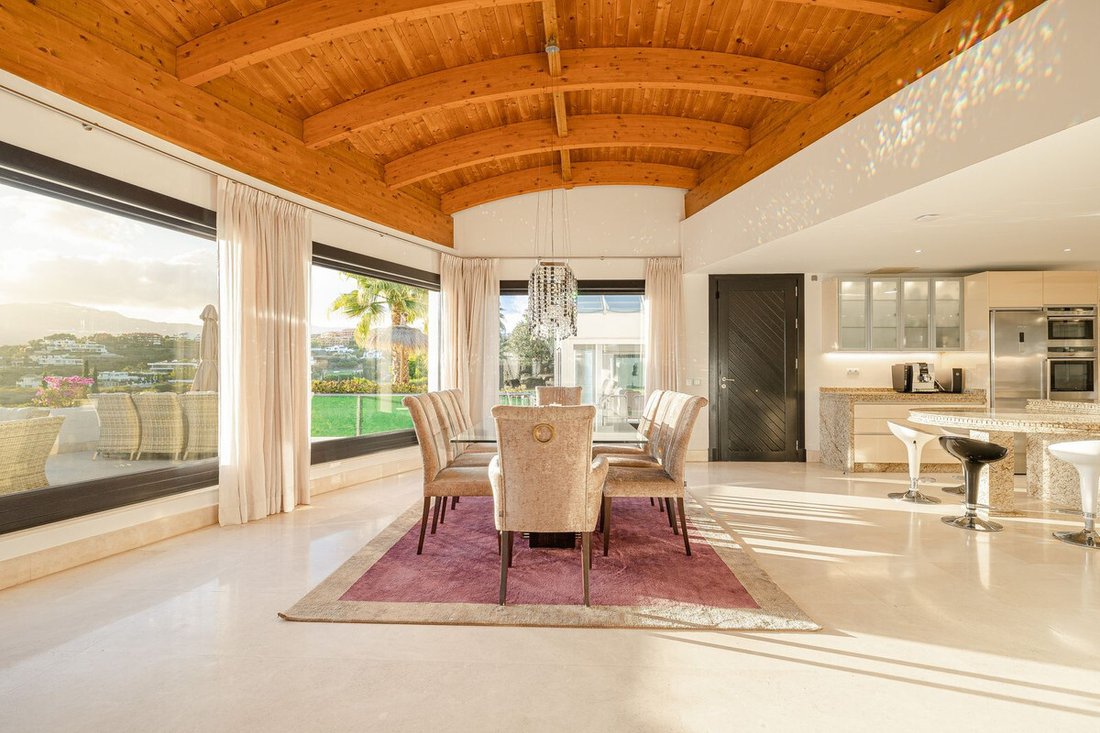 Villa in Estepona, Andalusia, Spain 2 - 16805523