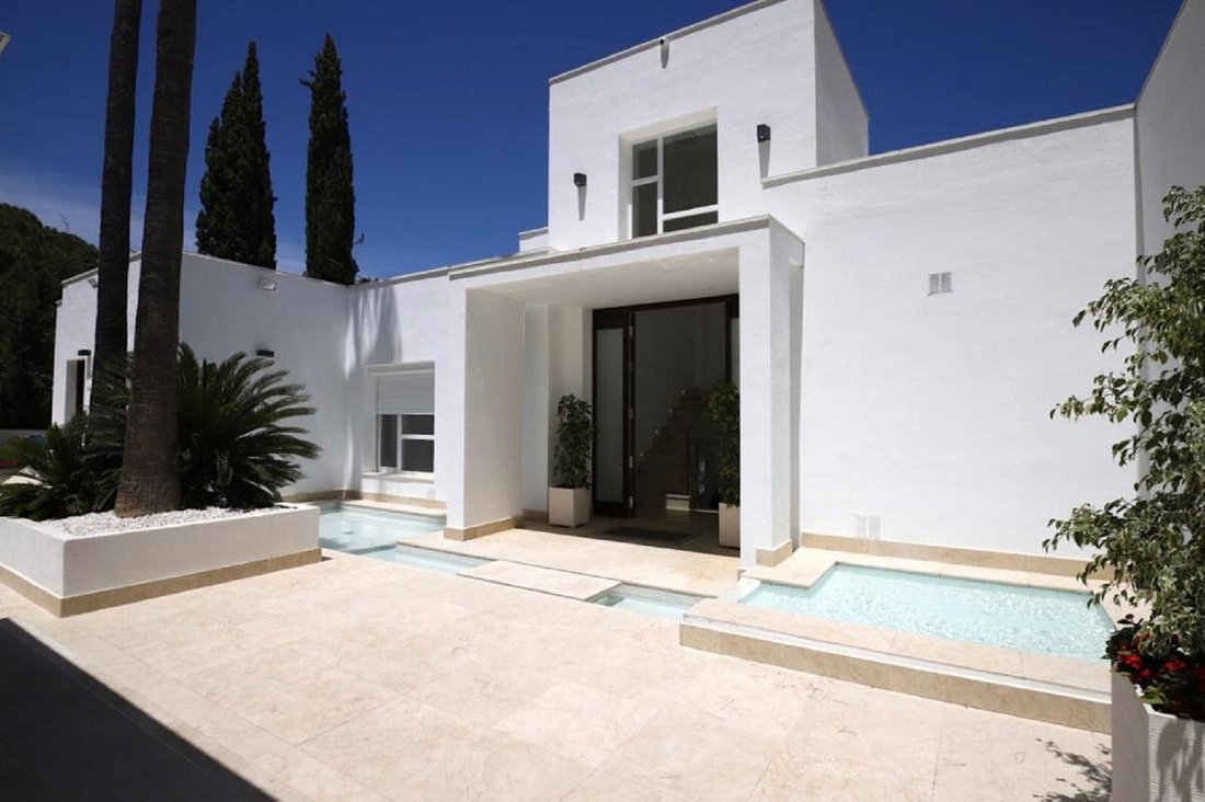 Villa in Nueva Andalucia, Marbella, Spain 3 - 16805248