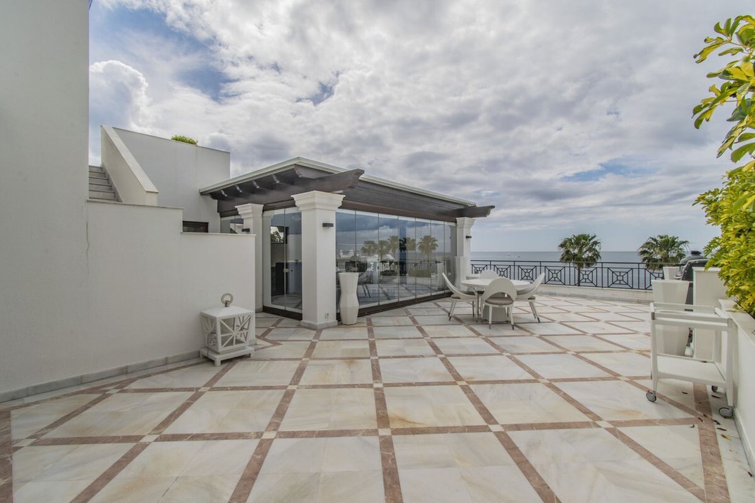 Penthouse in Estepona, Andalusia, Spain 4 - 16805748