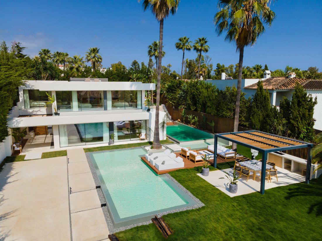 Villa in Nueva Andalucía, Marbella, Spanien 3 - 16805038