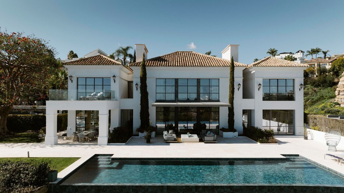Villa in Benahavis, Andalusia, Spain 1 - 16805778