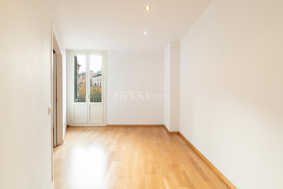 Appartamento a Eixample, Barcellona, Spagna 3 - 16798237