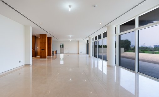 Villa in Hadaeq Sheikh Mohammed Bin Rashid, Dubai, United Arab Emirates 1