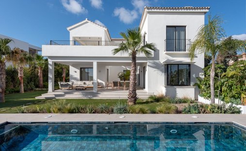 Villa à Estepona, Andalousie, Espagne 1