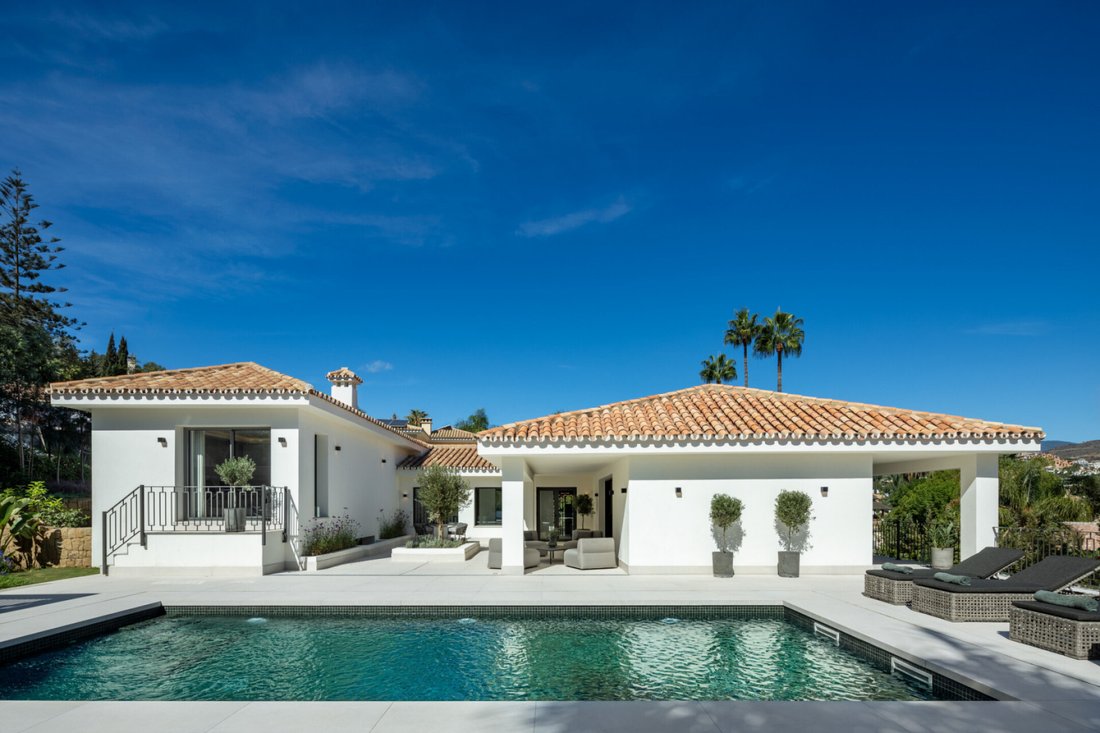 Villa in Nueva Andalucia, Marbella, Spain 1 - 16805786