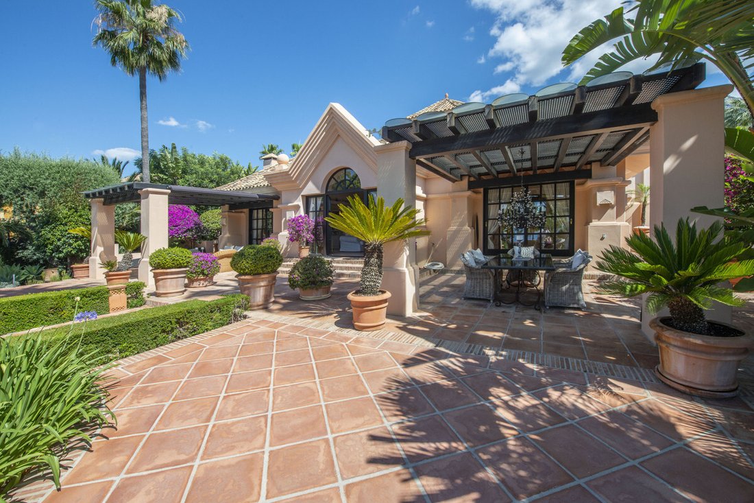 Villa in Marbella, Andalusia, Spain 4 - 16805874